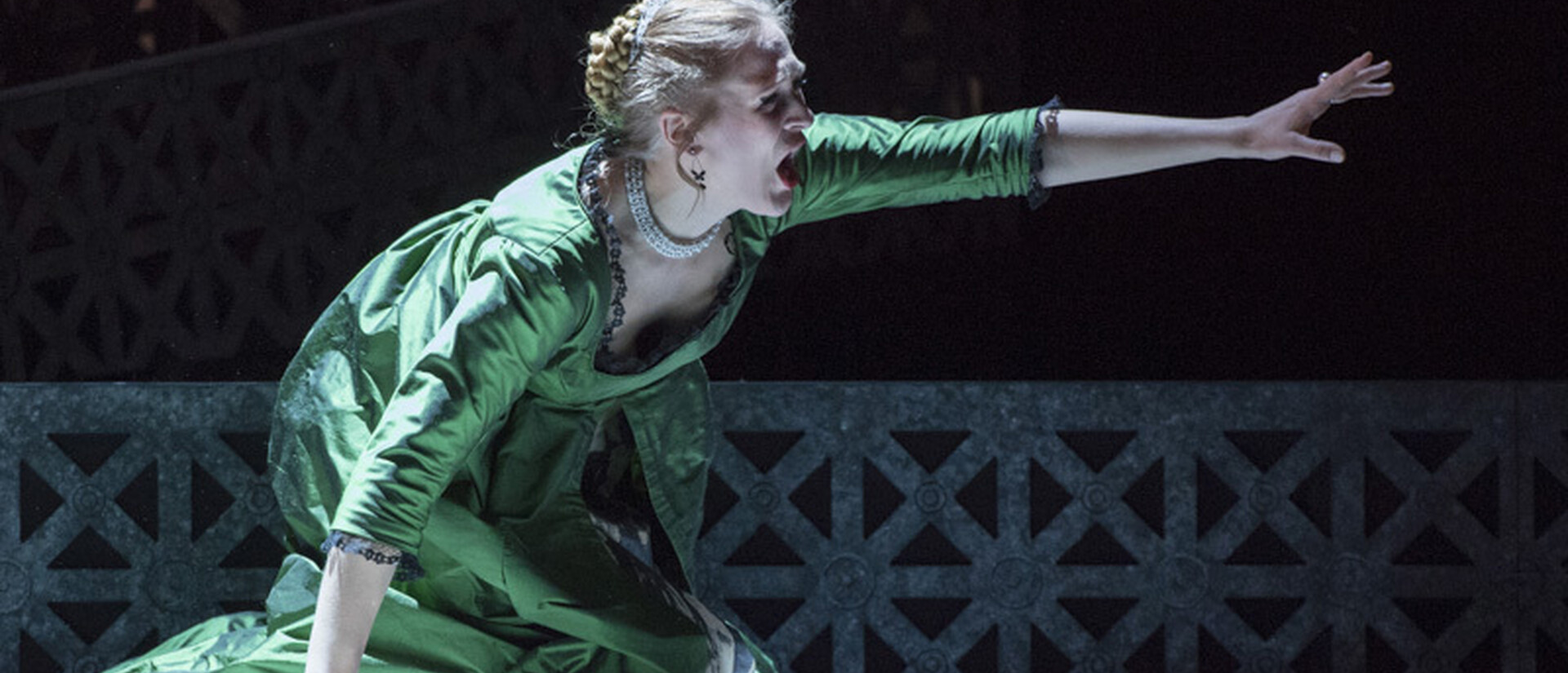 Tosca reaching out for help